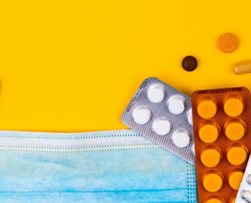 Medicamentos, máscara e vacina covid-19